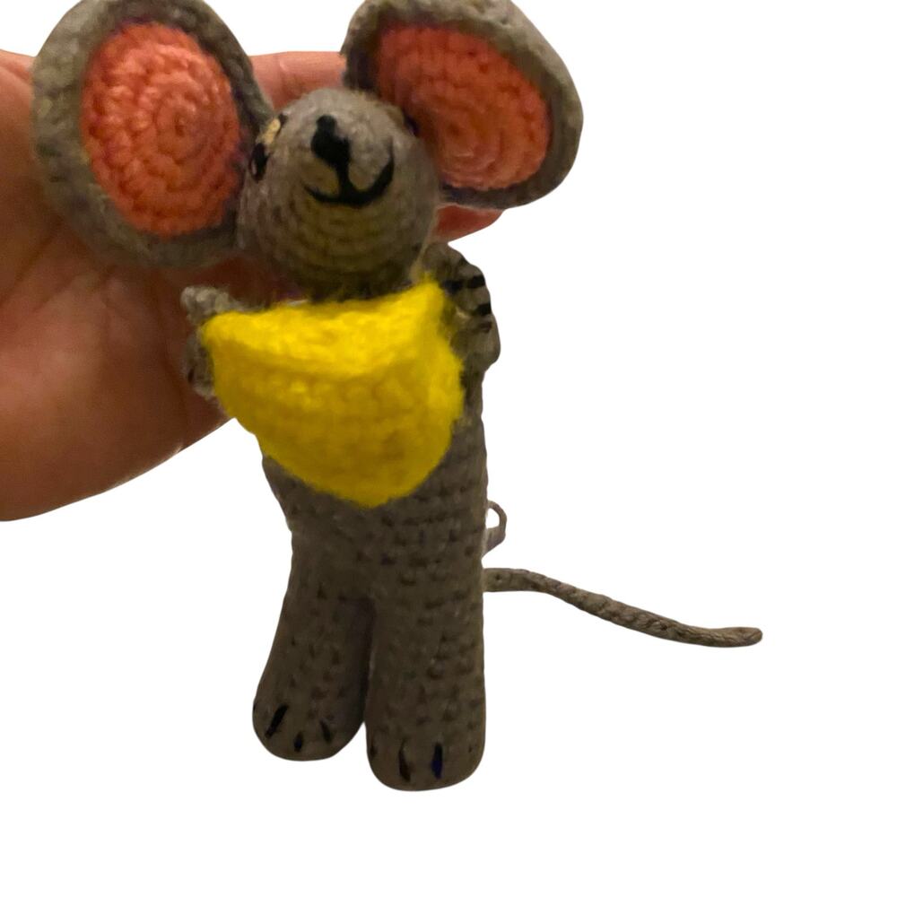 Vintage Knit Crochet Handmade Mouse with Cheese Toy - Picture 3 of 11